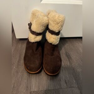 Ugg Short Boots